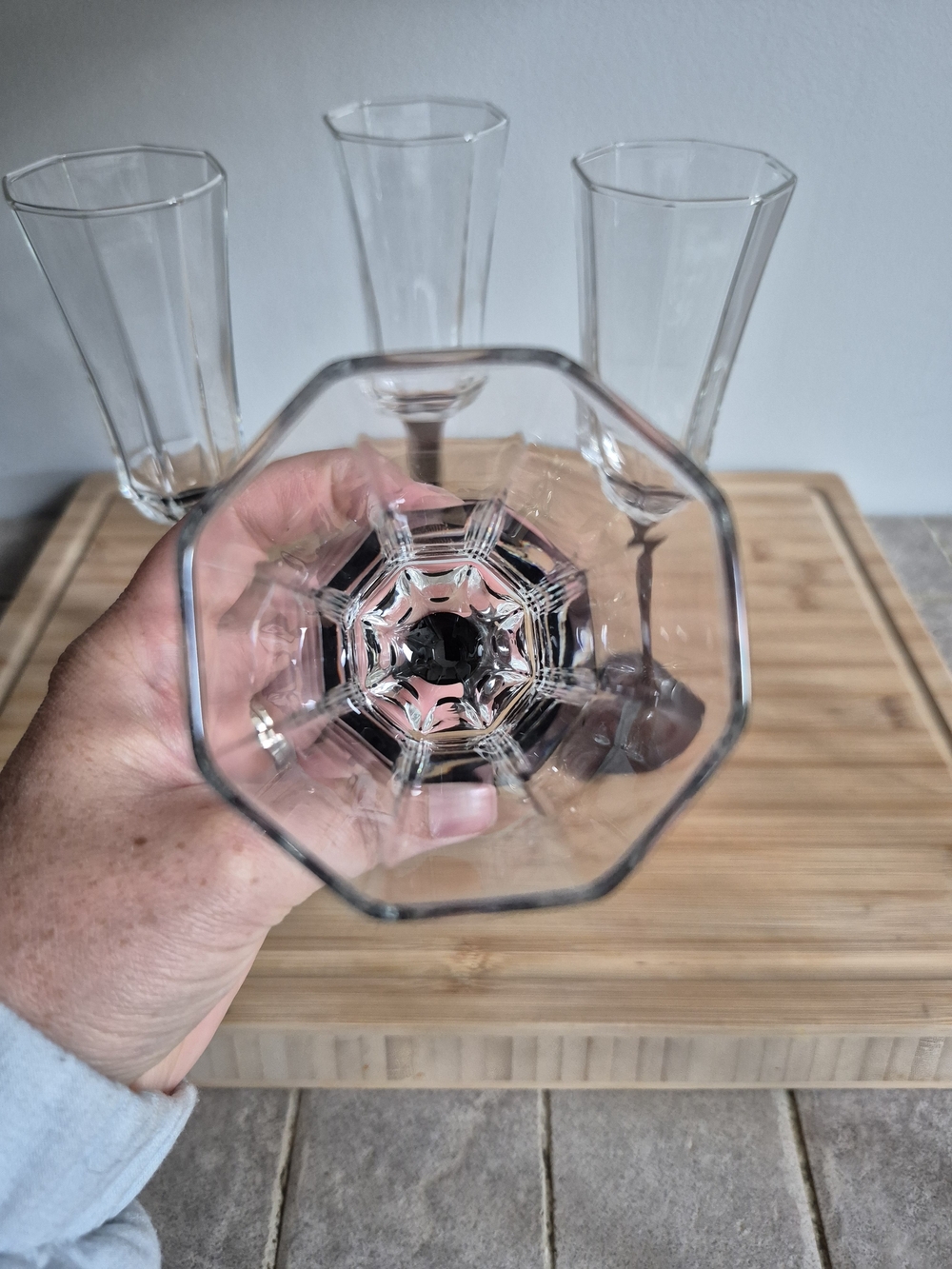 Vintage 80s Luminarc Octime Black Stem Glassware Set - 8pc Set (4 Wine/4 Champ) - Picture 10 of 10
